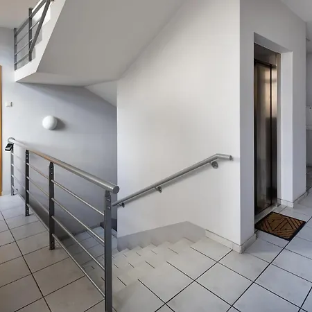 Διαμέρισμα Ziedondarza Park One Bedroom With Balcony *