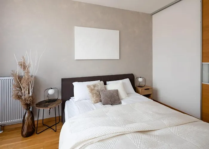 Ziedondarza Park One Bedroom With Balcony