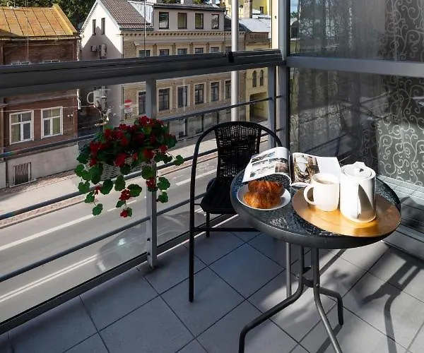 Ziedondarza Park One Bedroom With Balcony Apartment *