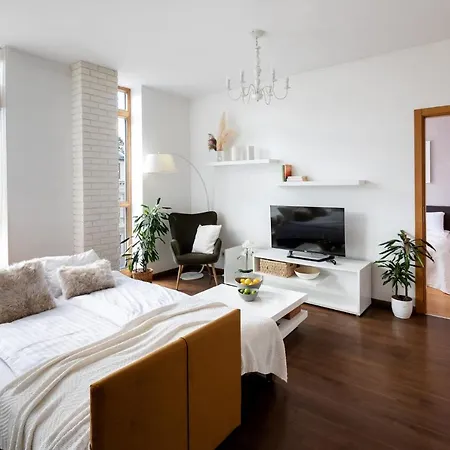 Апартаменты Ziedondarza Park One Bedroom With Balcony *